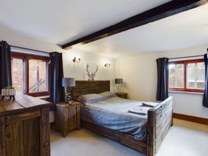 Bedroom- click for photo gallery